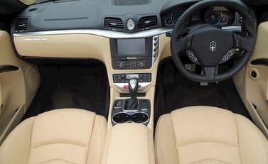 Maserati Grancabrio Sport 14