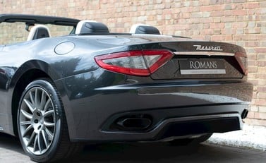 Maserati Grancabrio Sport 24
