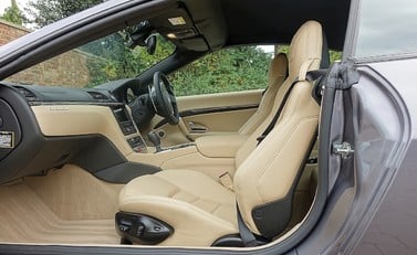 Maserati Grancabrio Sport 3