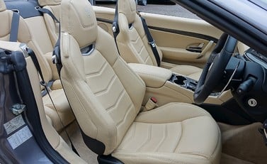 Maserati Grancabrio Sport 29