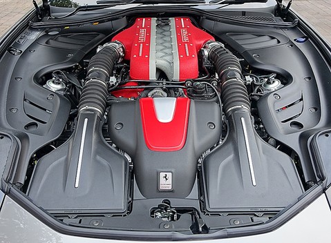 Ferrari FF 4