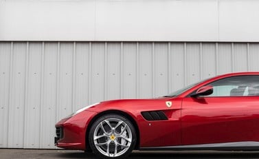 Ferrari GTC4 Lusso T 30