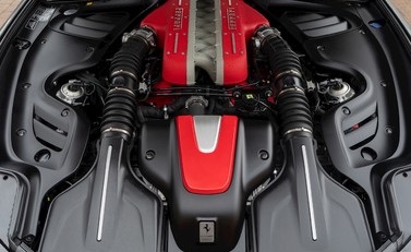 Ferrari FF 29
