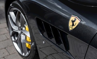 Ferrari GTC4 Lusso T 26