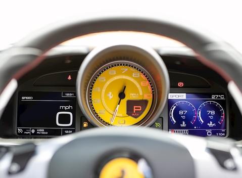 Ferrari GTC4 Lusso 29