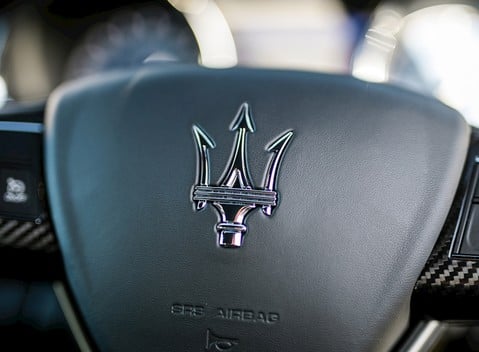 Maserati Quattroporte DV6 17
