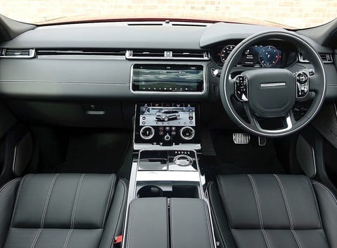 Land Rover Range Rover Velar R-Dynamic D300 HSE 16