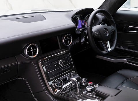 Mercedes-Benz SLS AMG 15