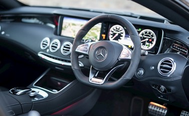 Mercedes-Benz S Class S63 Coupe 22