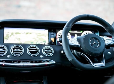 Mercedes-Benz S Class S63 Coupe 27