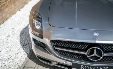 Mercedes-Benz SLS GT Roadster 25