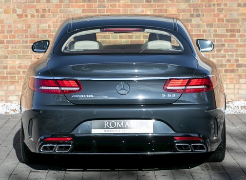 Mercedes-Benz S Class S63 Coupe 5