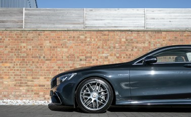 Mercedes-Benz S Class S63 Coupe 24