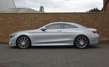 Mercedes-Benz S Class AMG Coupe 7