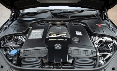 Mercedes-Benz S Class S63 Coupe 26