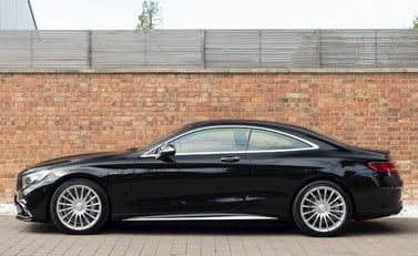 Mercedes-Benz S Class S65 Coupe 2