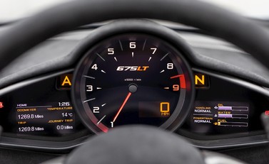 McLaren 675LT Spider 20