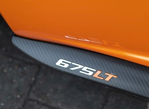 McLaren 675LT 23