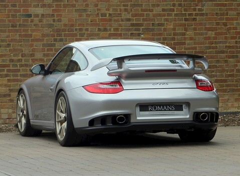 Porsche 911 (997) GT2 RS 6