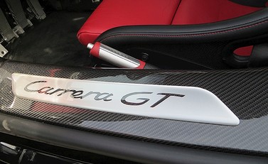 Porsche Carrera GT 11