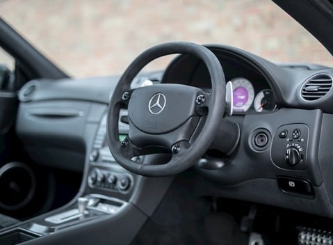 Mercedes-Benz CLK DTM AMG 11