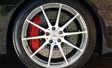 Mercedes-Benz SLS AMG Roadster 10