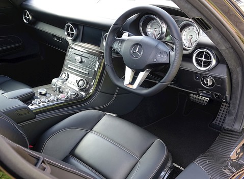 Mercedes-Benz SLS AMG 14