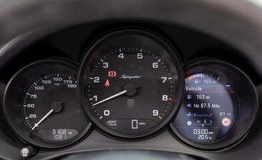 Porsche Boxster Spyder 18