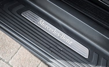 Mercedes-Benz V Class D AMG Line (Extra Long) 29