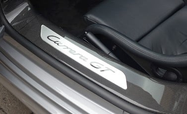 Porsche Carrera GT 20