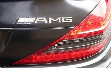 Mercedes-Benz SL Series AMG Black Series 6