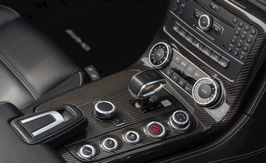 Mercedes-Benz SLS AMG Roadster 20