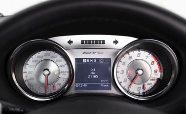 Mercedes-Benz SLS AMG 18
