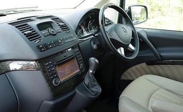 Mercedes-Benz Viano 2.2 CDi Ambiente Extra Long 18