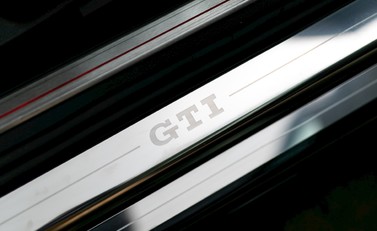 Volkswagen Golf GTI 18