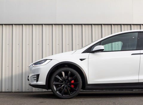 Tesla Model X Performance Ludicrous 28