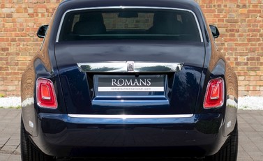 Rolls-Royce Phantom 5