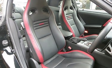 Nissan GT-R Premium Edition 6