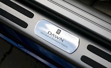 Rolls-Royce Dawn 23
