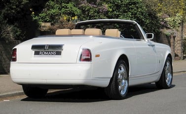 Rolls-Royce Phantom Drophead Coupe 5