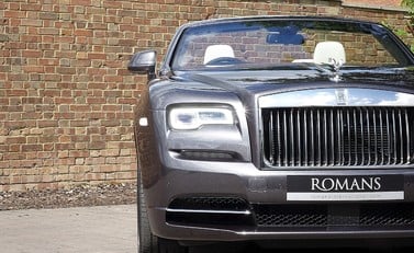 Rolls-Royce Dawn 9
