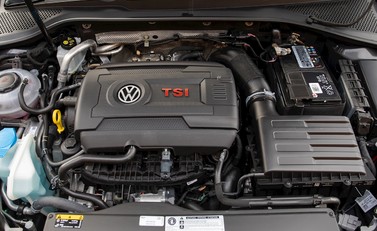 Volkswagen Golf GTI TCR 28