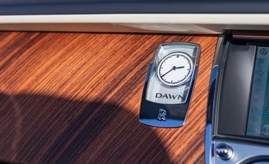 Rolls-Royce Dawn 22