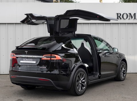 Tesla Model X Performance Ludicrous 8
