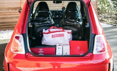Abarth 695 Tributo Ferrari 31