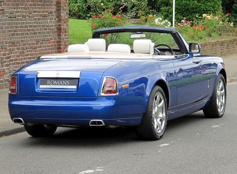 Rolls-Royce Phantom Drophead Coupe 5