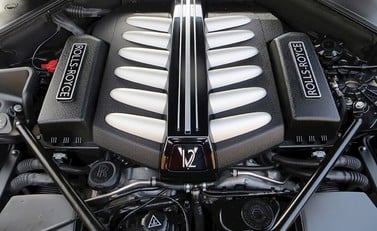 Rolls-Royce Ghost V-Spec 11