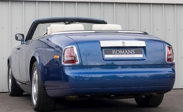 Rolls-Royce Phantom Drophead Coupe 3
