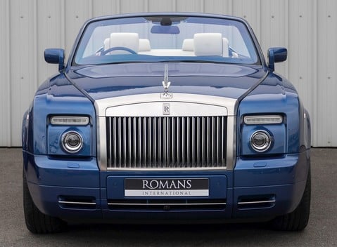 Rolls-Royce Phantom Drophead Coupe 4