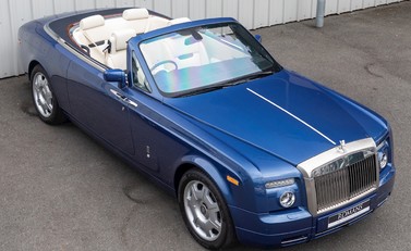 Rolls-Royce Phantom Drophead Coupe 8